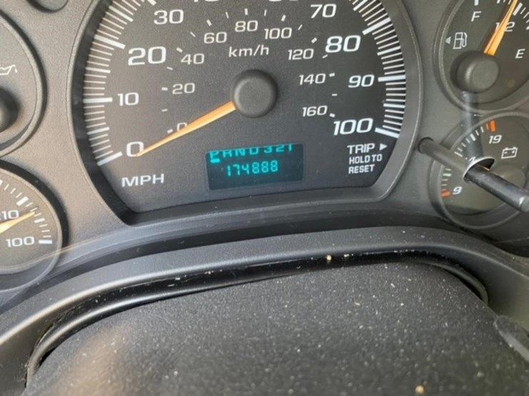 2004-chevy-express-van,-waldoch-crafts-edition,-image-35