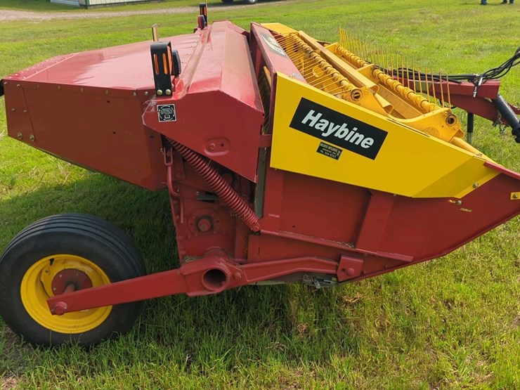 new-holland-1465-image-8