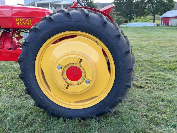 massey-ferguson-350-image-26