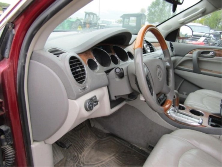 2010-buick-enclave-cxl-image-35