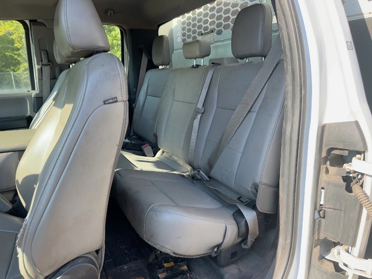 2019-ford-f550-xl-image-32