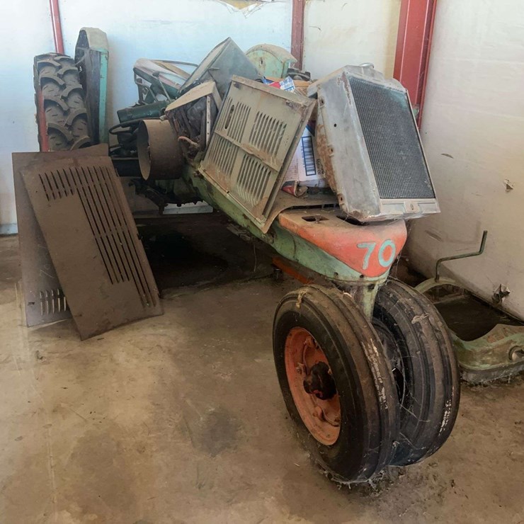 OLIVER 70