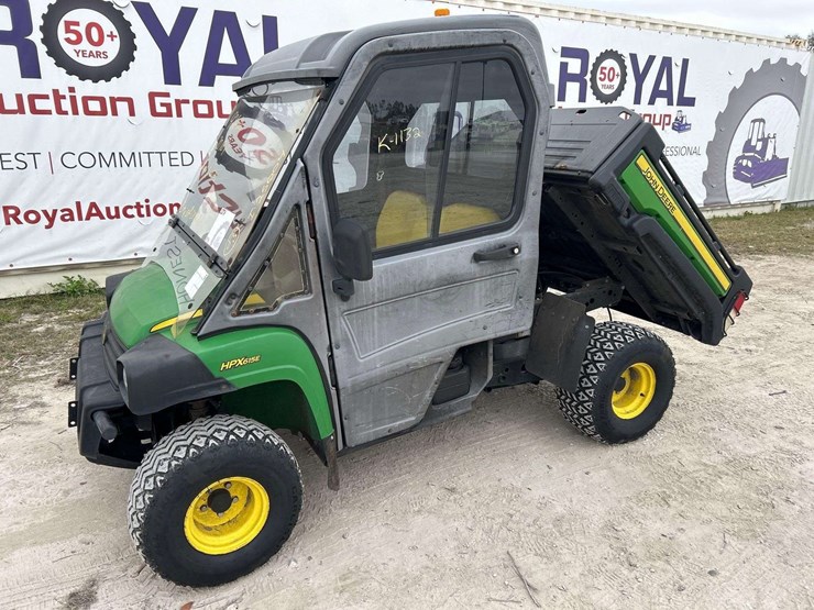 2017-john-deere-gator-image-1