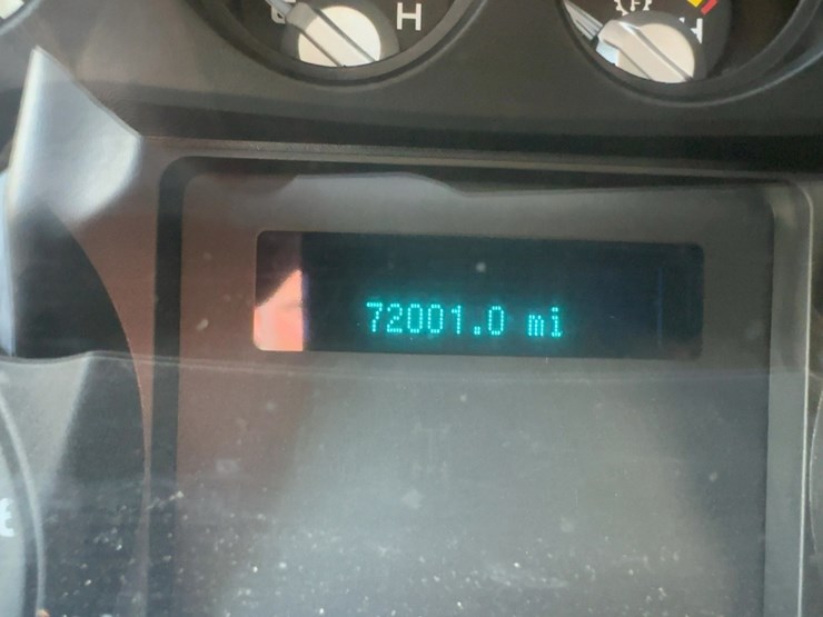 2012-ford-f550-xl-image-37