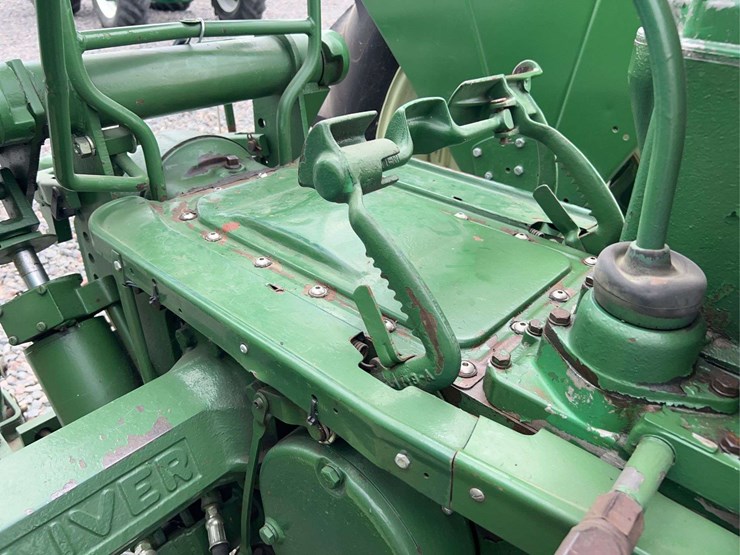 1958-oliver-770-image-33