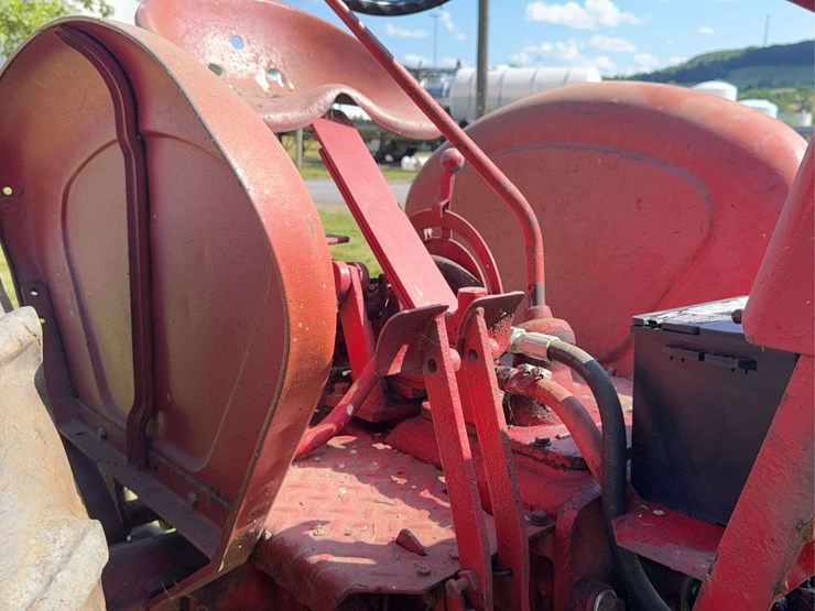 massey-harris-colt-image-35