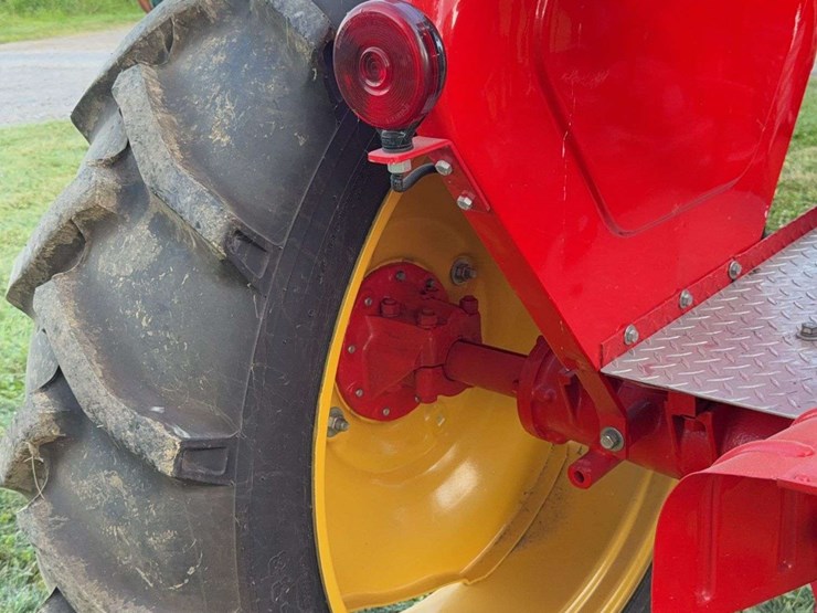 massey-ferguson-350-image-23