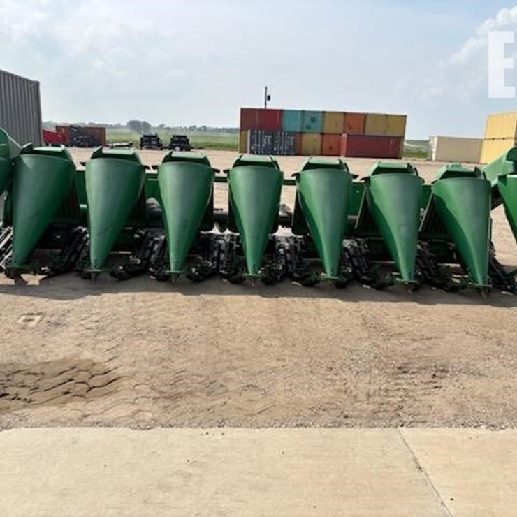 JOHN DEERE 893