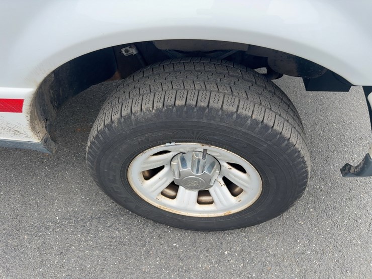 2009-ford-ranger-xlt-image-8