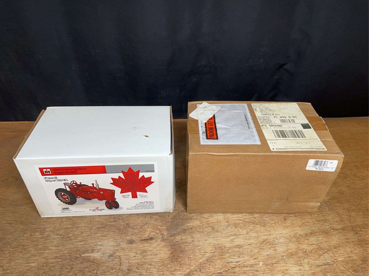 1/16-farmall-super-md-ta-2007-ontario-nib-sm-image-15