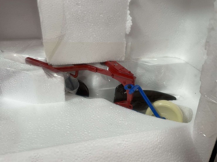 1/16-ih-340-w/-plow-nib-sc-image-9