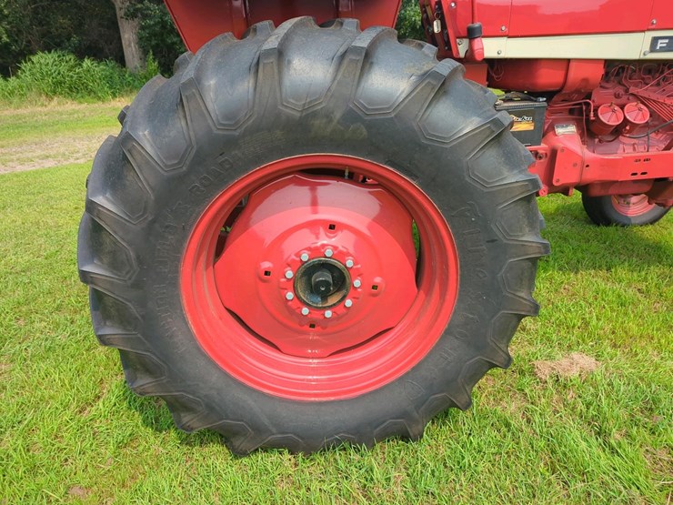 farmall-656-diesel-tractor,-serial-15411s,-65-hp-diesel-engine-image-7