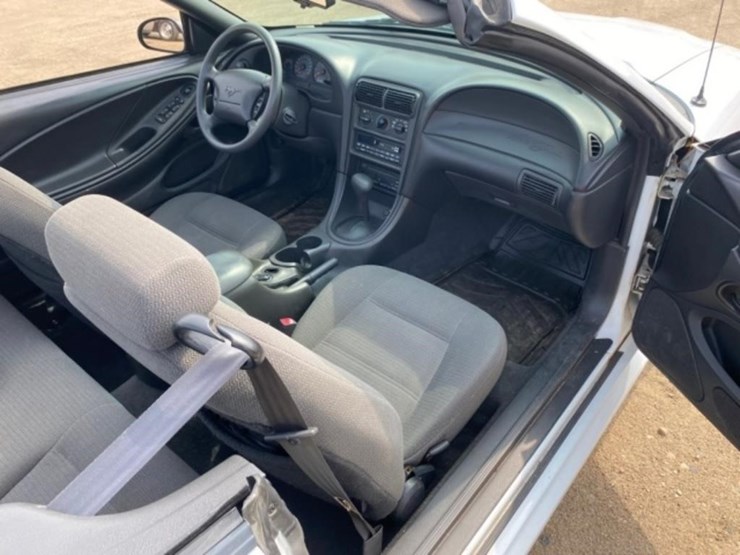 2000-ford-2000-image-32