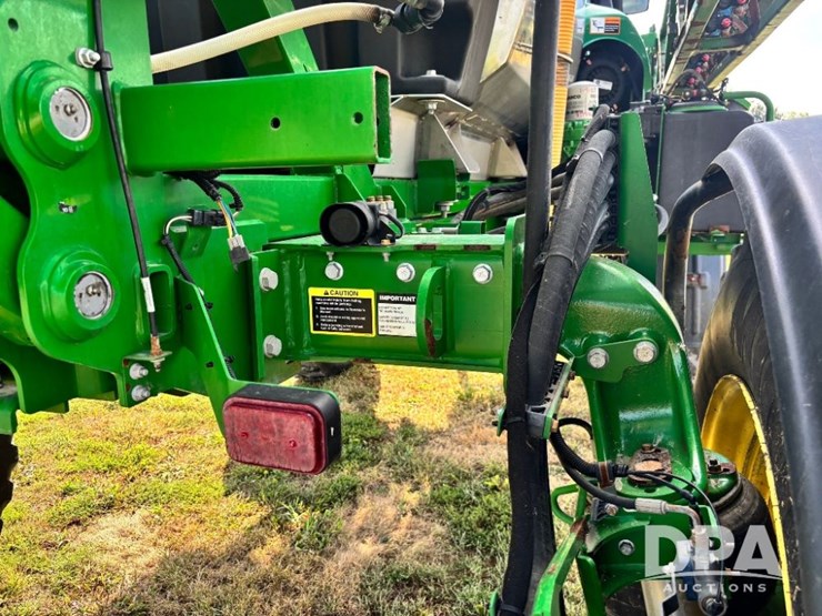 2018-john-deere-r4038-image-71