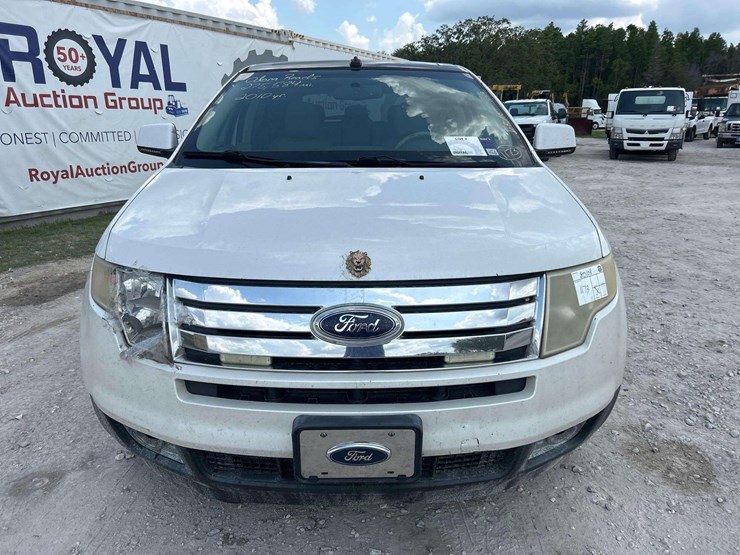 2010-ford-edge-image-24