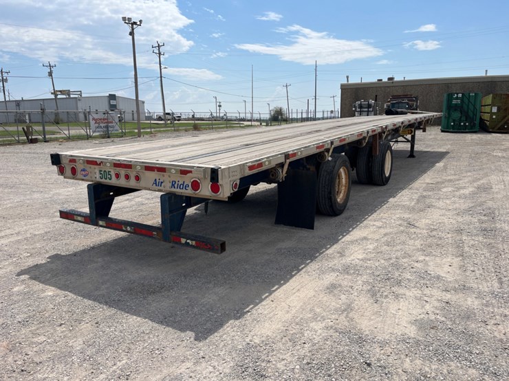 2010-utility-flatbed-image-4
