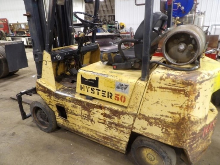 hyster-50-fork-lift-5250lb-lifting-cap,-187in.-ht-image-24