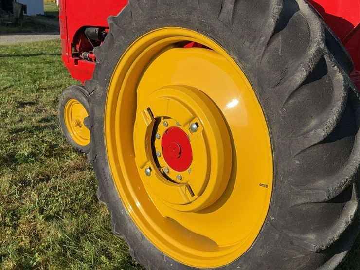 massey-ferguson-101-image-12