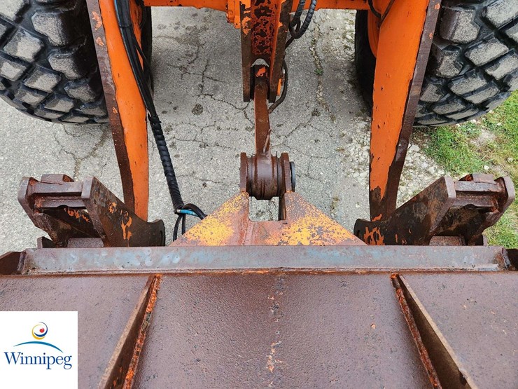 2015-doosan-dl220-image-14