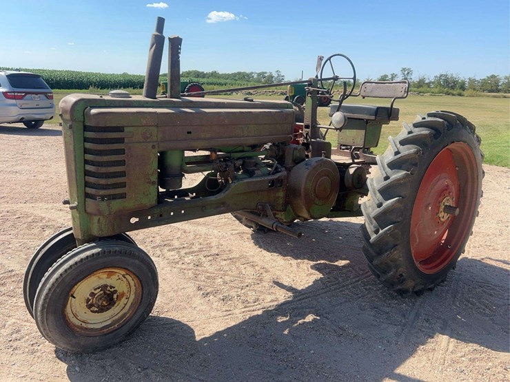 john-deere-model-b-image-7