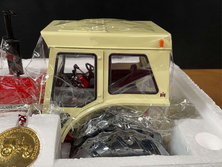 1/16-ih-1466-precision-nib-ertl-image-9
