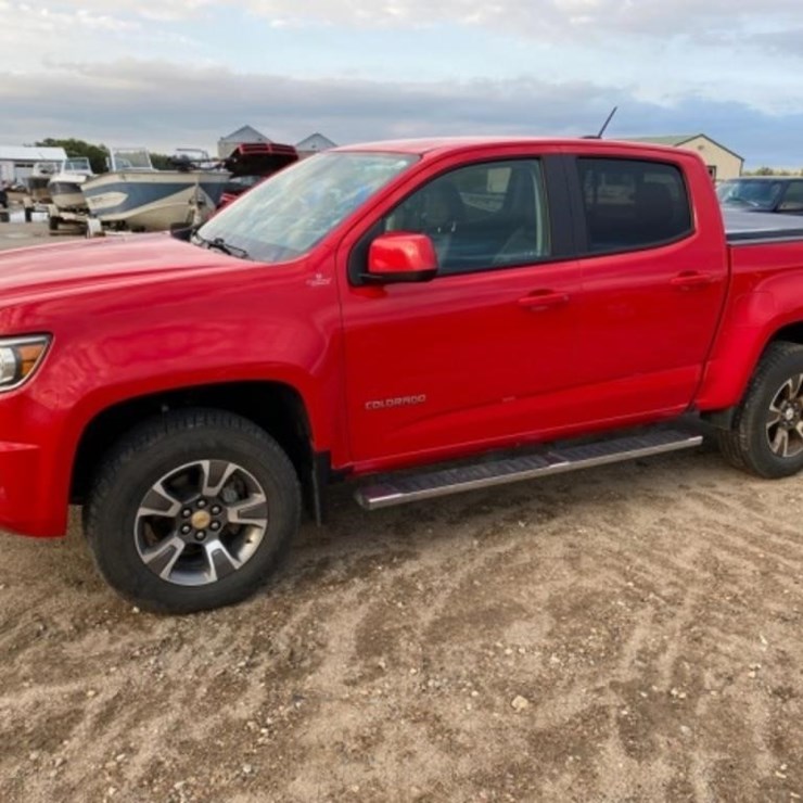 2017 Chevy Colorado Z71 4x4 V6, Auto, Crew Cab,