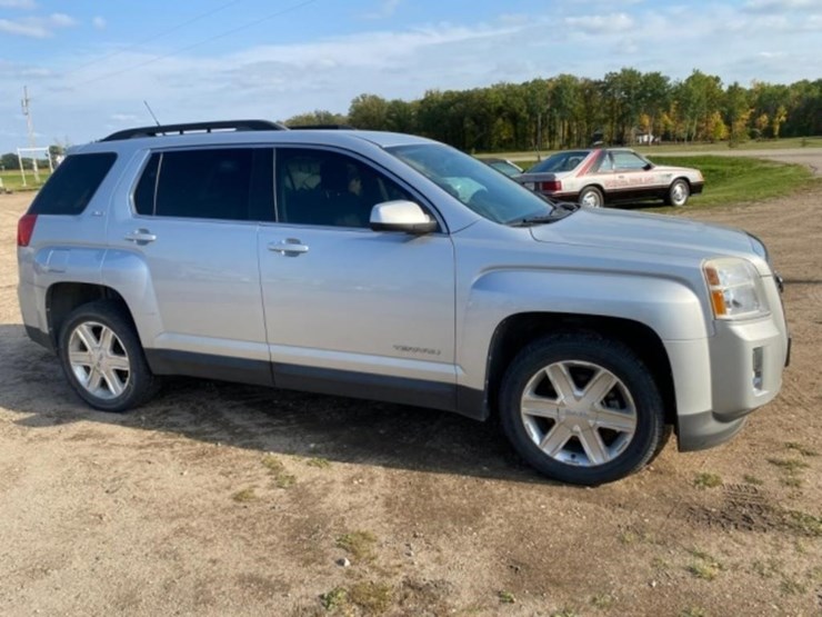 2010-gmc-terrain-sle-image-5