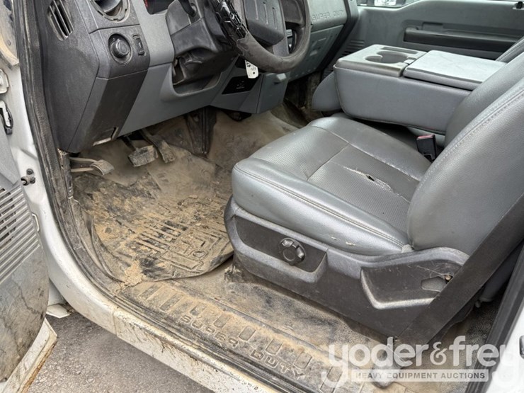 2011-ford-f250-image-9