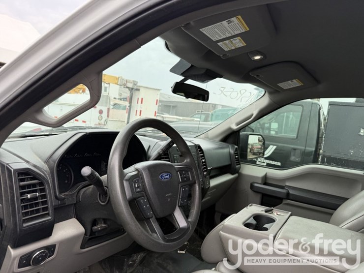 2020-ford-f150-image-5