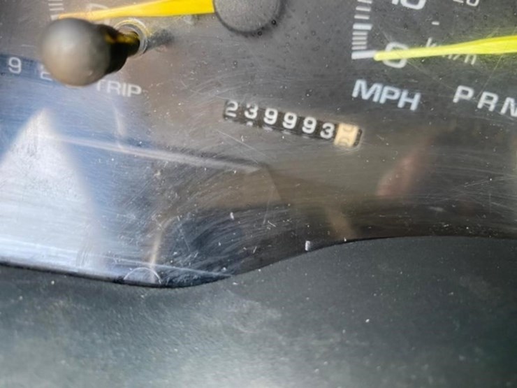 1997-chevy-silverado-1500-5.7l-v8,-auto,-ext.-cab-image-30