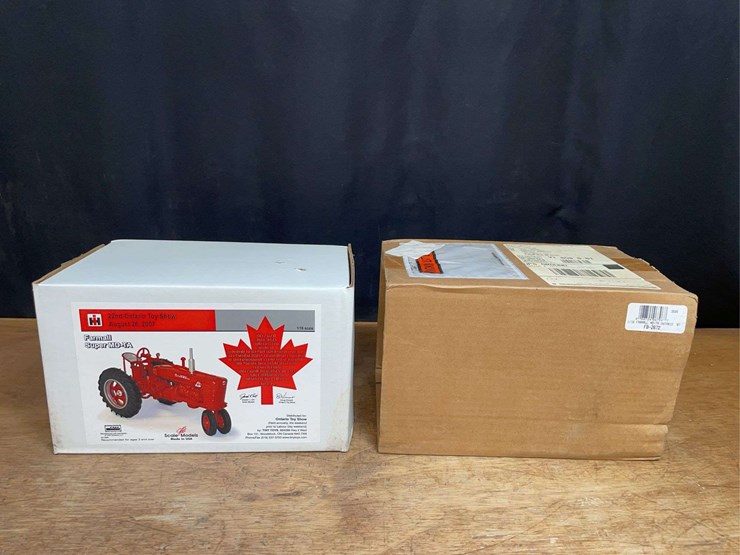 1/16-farmall-super-md-ta-2007-ontario-nib-sm-image-14