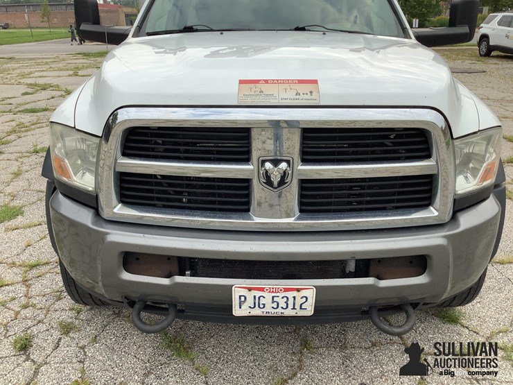 2011-dodge-ram-5500-image-14