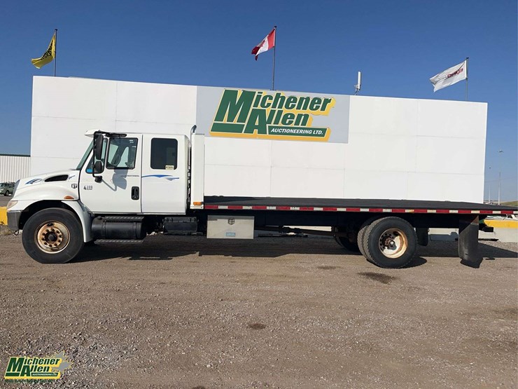 2007-international-durastar-4300-image-2