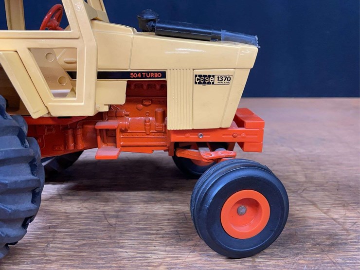1/16-case-1370-ertl-image-17