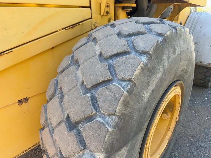 2005-deere-644j-image-20