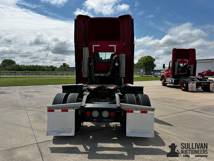 2015-kenworth-t440-image-6
