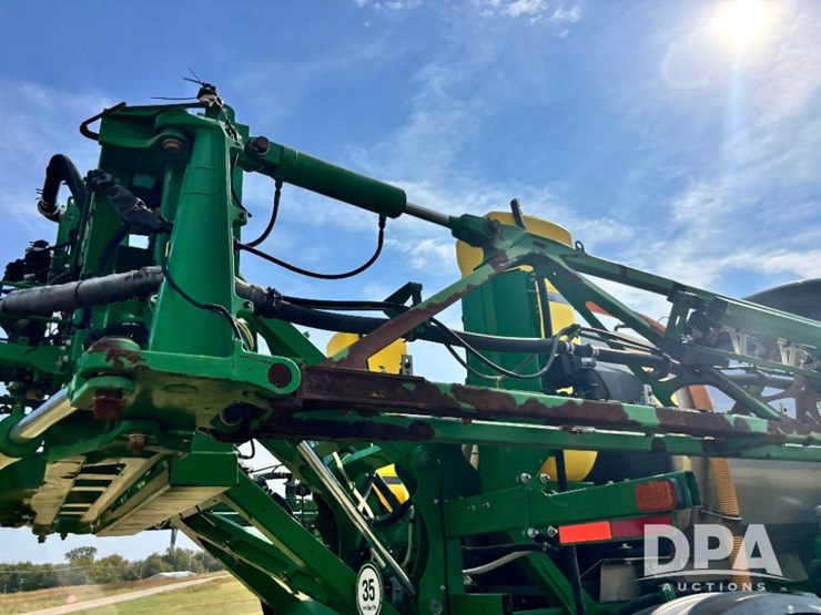 2018-john-deere-r4038-image-109