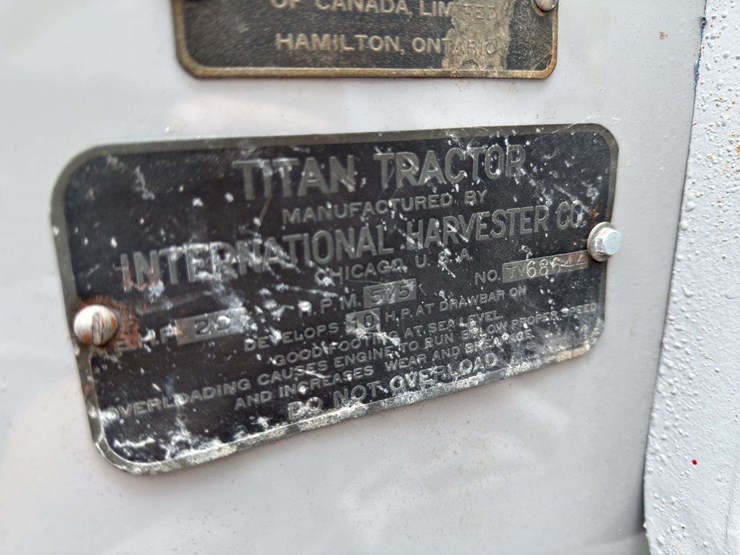 international-titan-10-20-image-27