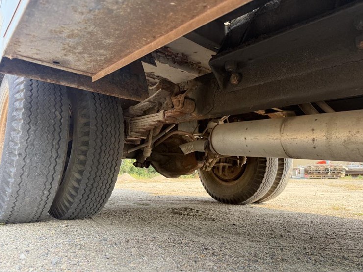 1975-ford-f350-image-31