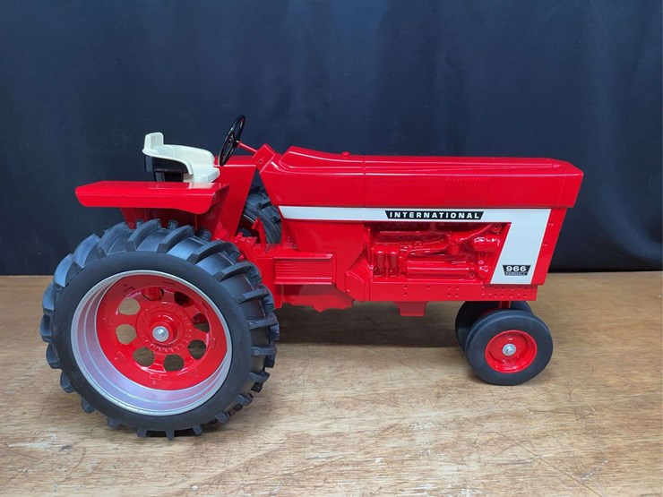 1/8-ih-966-nib-sm-image-9