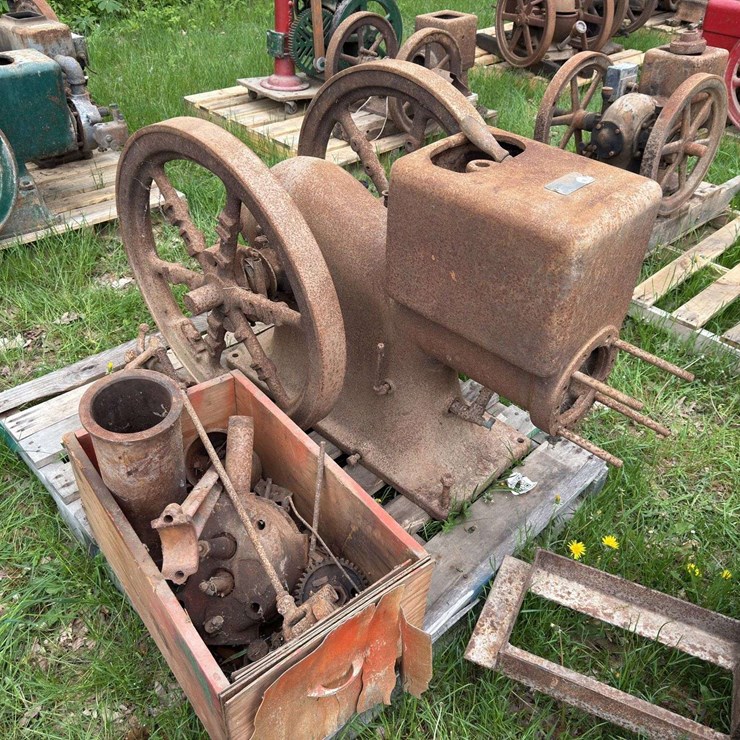 MCCORMICK M