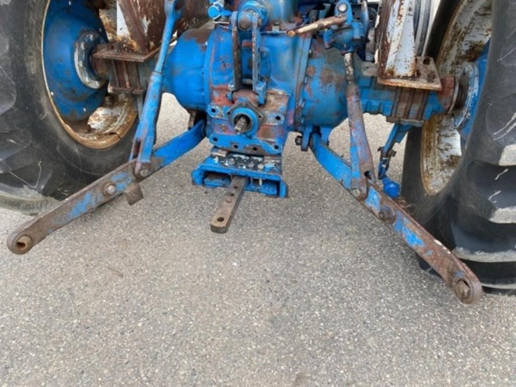ford-5000-image-16