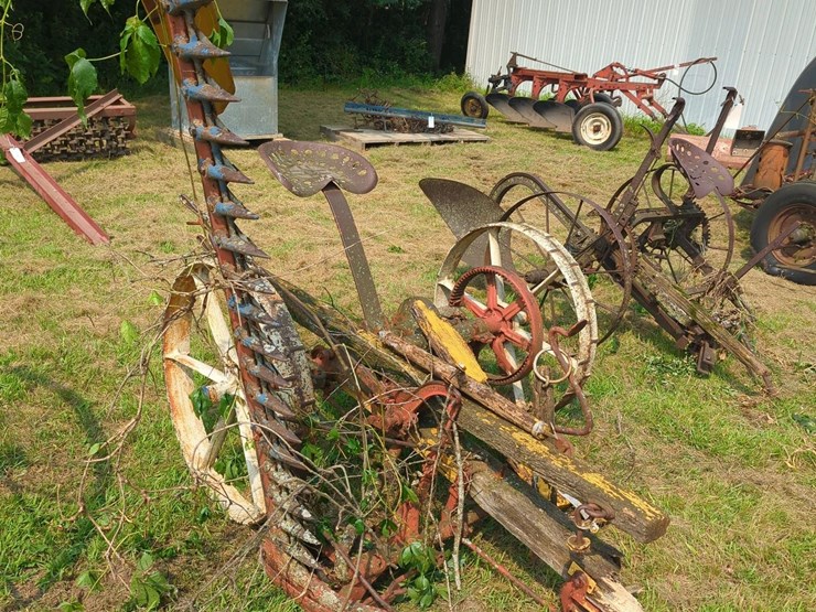 vintage-deering-new-ideal-horse-mower-4'-cutter-bar-image-2
