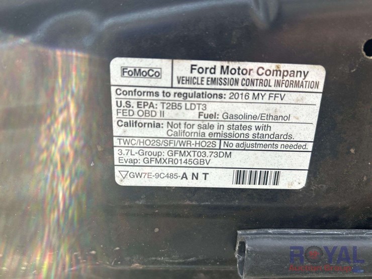 2016-ford-explorer-image-8