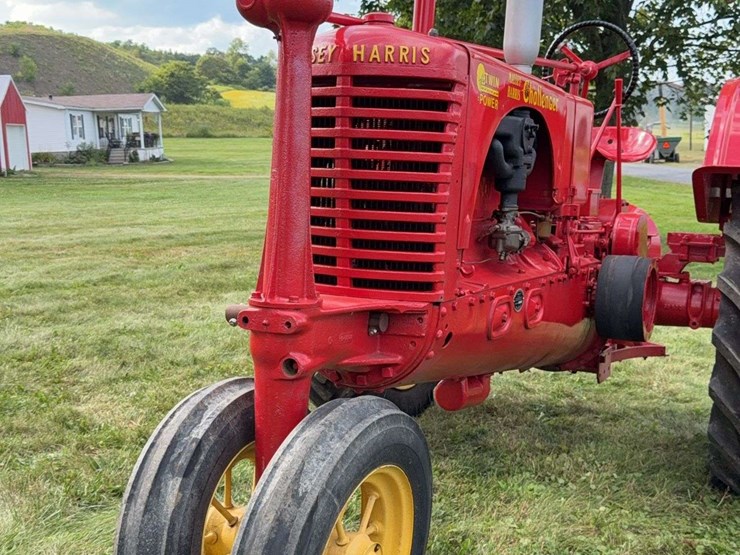 massey-harris-challenger-image-12