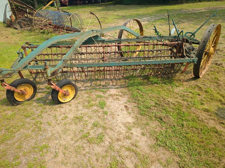 vintage-4-bar-side-delivery-rake-image-3