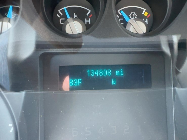 2016-ford-f250-xl-image-20