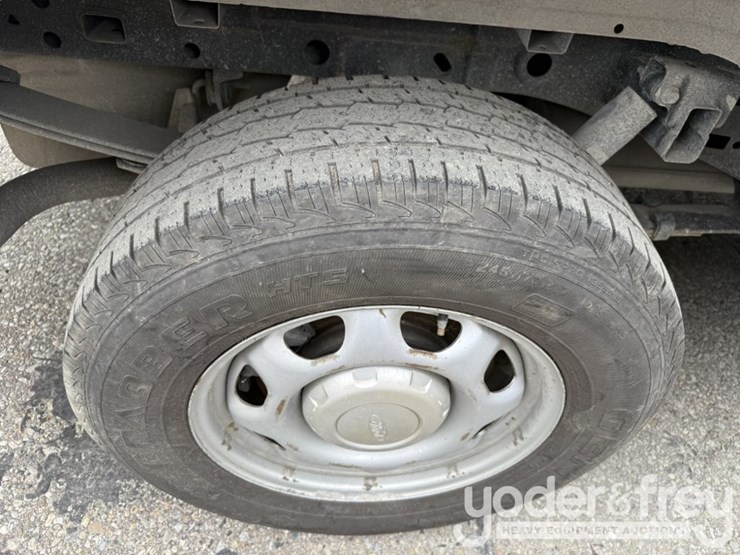 2020-ford-f150-image-23