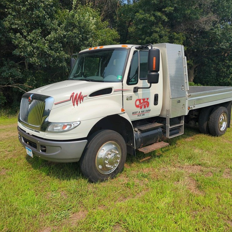 INTERNATIONAL DURASTAR 4400