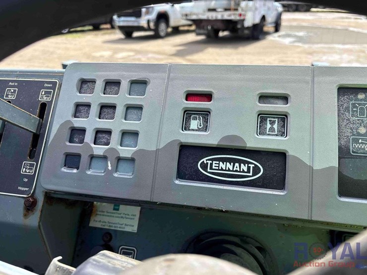 tennant-800-image-11